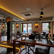 Middle Ground - фото 5