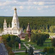 Всехсвятская церковь - фото 1