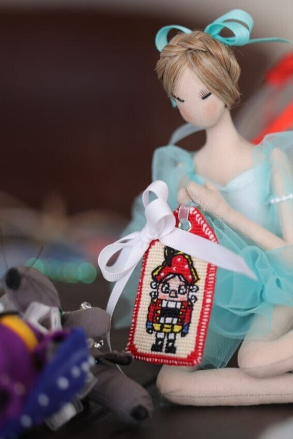 Семейный конкурс «Новогодняя театральная игрушка»