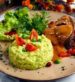Beef Cheek with garnish "Aurochs Hunting" (160/150/30/20 g)