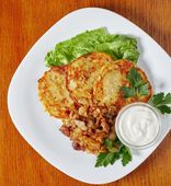Draniki with Sour Cream (150/50 g)