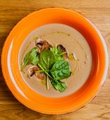Mushroom Soup with Oyster Mushrooms and Truffle (300 g)