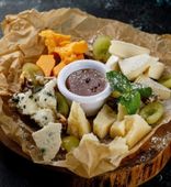 Сырное плато (280 г)