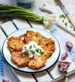 Драники с поджаркой из свинины (300/300/10/3 г)