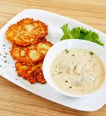 Драники с мачанкой