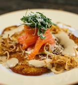 Draniki with Salmon (240/90/50/10 g)