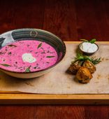 Beetroot soup "Svekolnik" with Baked Potatoes (405 g)