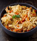 ВОК с курицей (450 г)