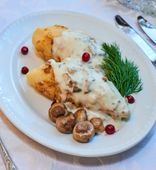 Цеппелины под грибным соусом (1/0270/50 г)