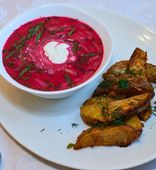 Cold Borscht with potato wedges (1/250/100/2 g)