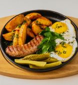 Frying Pan with Homemade Sausages (450 g)