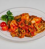 Potato Fritters with Hake, Vegetables, and Tomato Sauce (280 g)