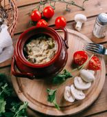 Драники в горшочке с грибным соусом (225 г)