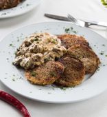 Deruny or Draniki with Fricassee (200/180/2 g)