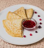 Блинчики со сметаной/джемом (100/50 г)