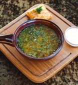 Калия-рассольник с осетром и расстегаем (230/30/100 г)