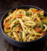 ВОК с кальмаром (450 г)