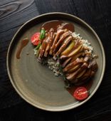 Duck fillet with brown rice and pear (170/150/50 g)