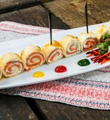 Pancakes rolls with salmon (200/20/10 g)