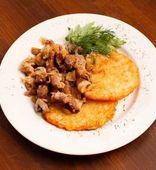 Драники со свининой и грибами (150/100/2 г)