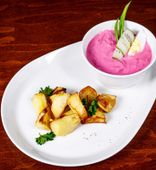Sour Cream Holodnik Soup with Fried Potatoes (250/80/2 g)