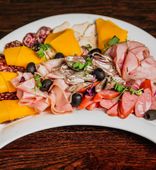 Meat Plate (340/50/15/15/5 g)