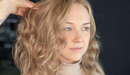 Карвинг волос в СПб — цена завивки в салоне красоты в Красногвардейском районе