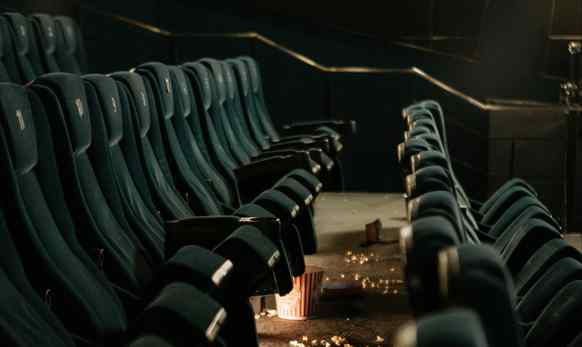 Эмоции, тайны, кино, искусство и необычные впечатления. Куда пойти на выходных в Минске?