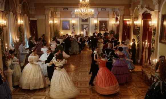 Подборка для ценителей театра, музыки, балов и зимнего искусства. Куда пойти в будни в Минске?