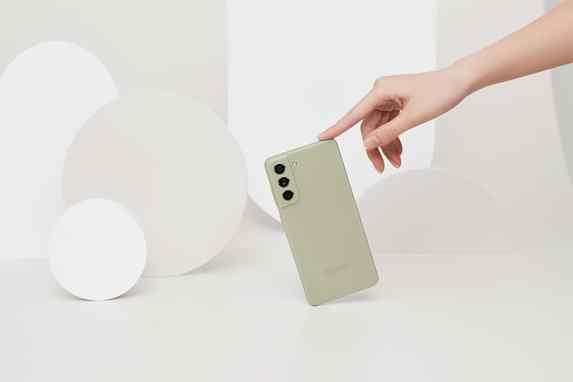 S21 FE 5G: флагман для поклонников Galaxy поступил в продажу в Беларуси