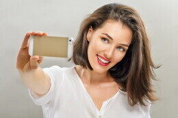 Selfie-скидка в мобильном салоне красоты «GoodЛАК»