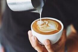 Акция «Пейте кофе бесплатно целый месяц»