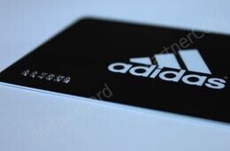 Акция «При покупке любого тура дисконтная карта сети магазинов Adidas в подарок»