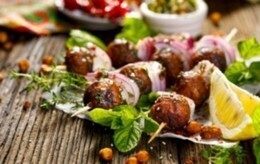 Скидка 50% на блюда кухни только в заведении