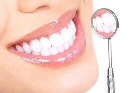 Скидка 50% на офисное отбеливание зубов