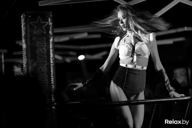 Яркие мероприятия в черно-белом цвете, фото № 42