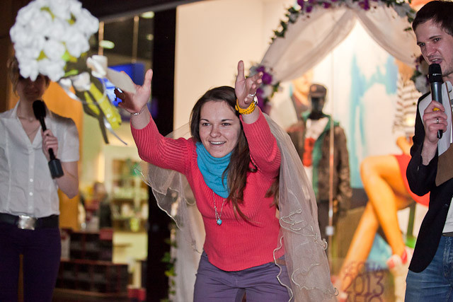 Магазин одежды People: «Хочу замуж и новое платье!», фото № 21