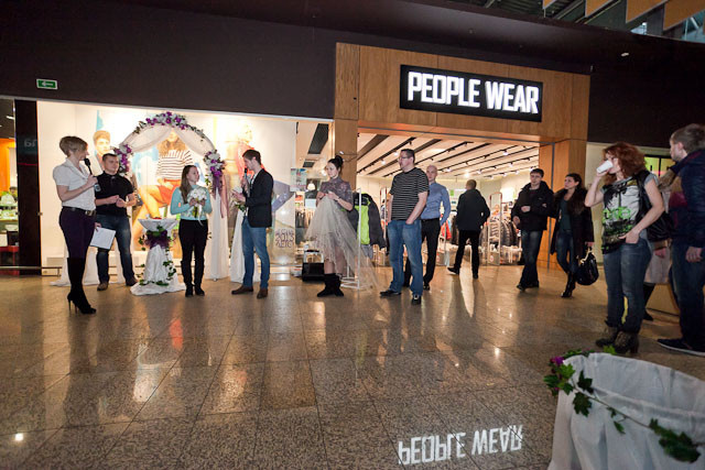 Магазин одежды People: «Хочу замуж и новое платье!», фото № 129