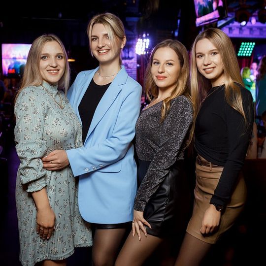 Brooklyn Girls Show!