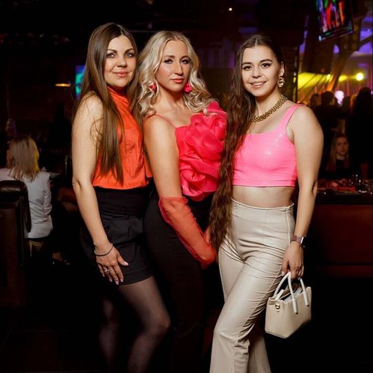 Женский праздник