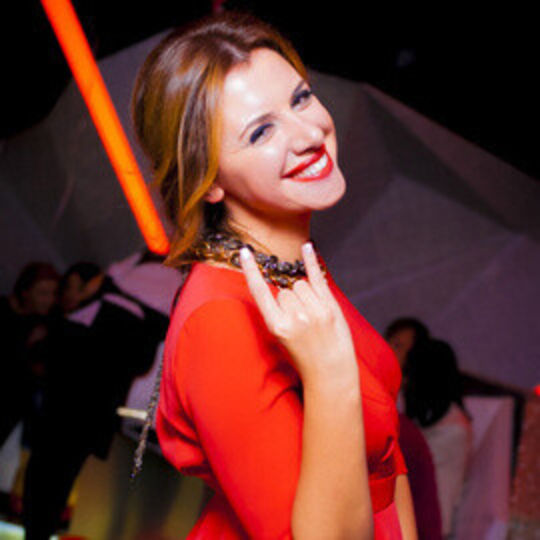 Nastya Ryboltover Party. Танцующий Бар: Red Party