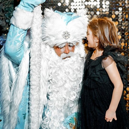 Предновогодние вечеринки в Ангелах