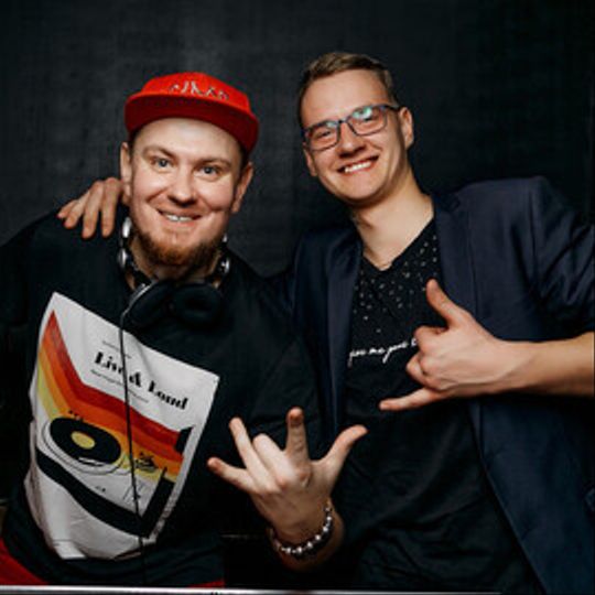 Суббота в кафе-баре «Есенин»