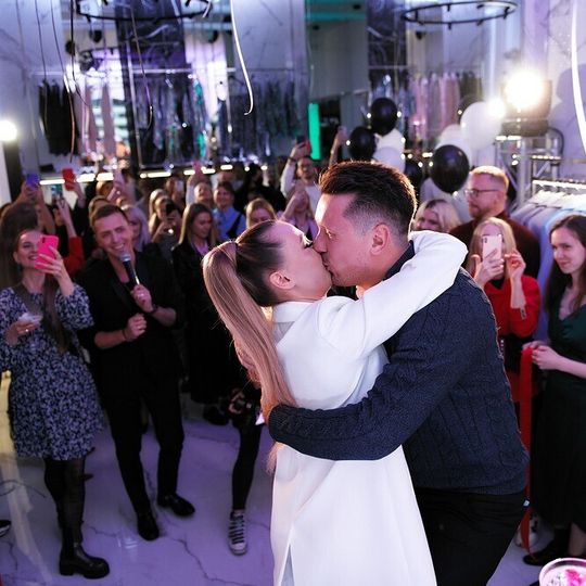 Открытие магазина одежды UNEED