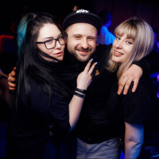 Пятница в кафе-баре «Есенин»