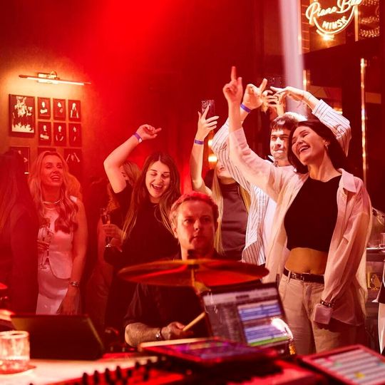Piano Bar Band