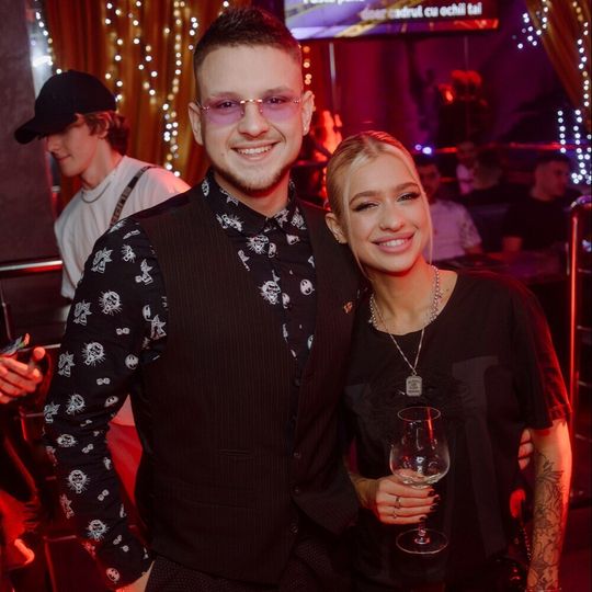 Saturday LUXURIA LXR