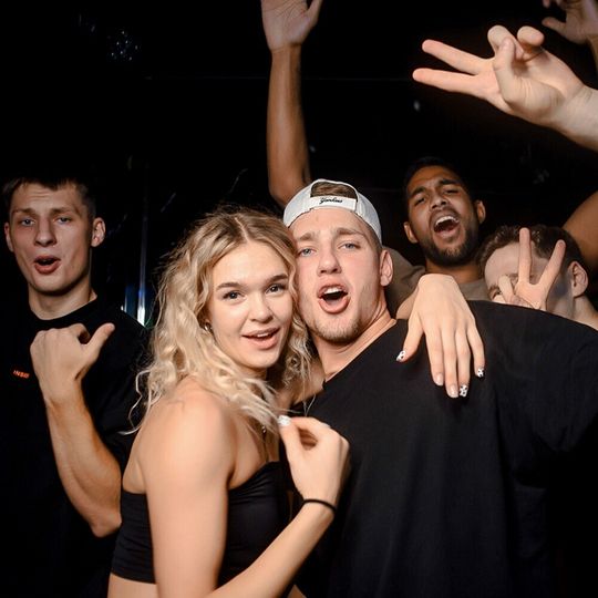 Видели ночь, гуляли...