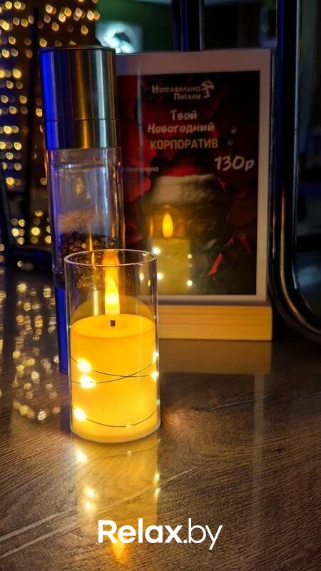 Интерьер Современная столовая «Неправильное питание» - фото 7874561