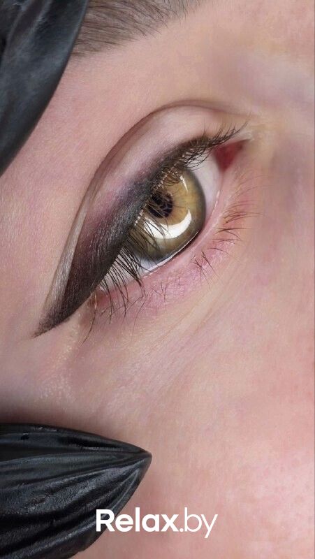 Стрелка с растушёвкой Салон красоты «Beauty Bank (Бьюти бэнк)» - фото 7784375